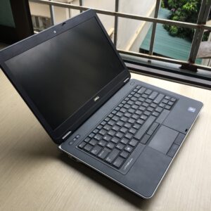 Dell Latitude E 6440 (i5-4300M/4GB RAM/320GB HDD)